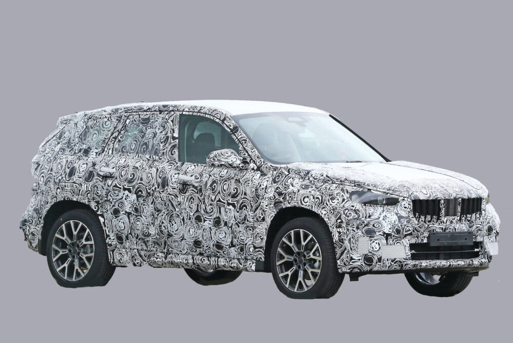 次期新型BMW X1 プロトタイプ スパイショット
ボディサイド