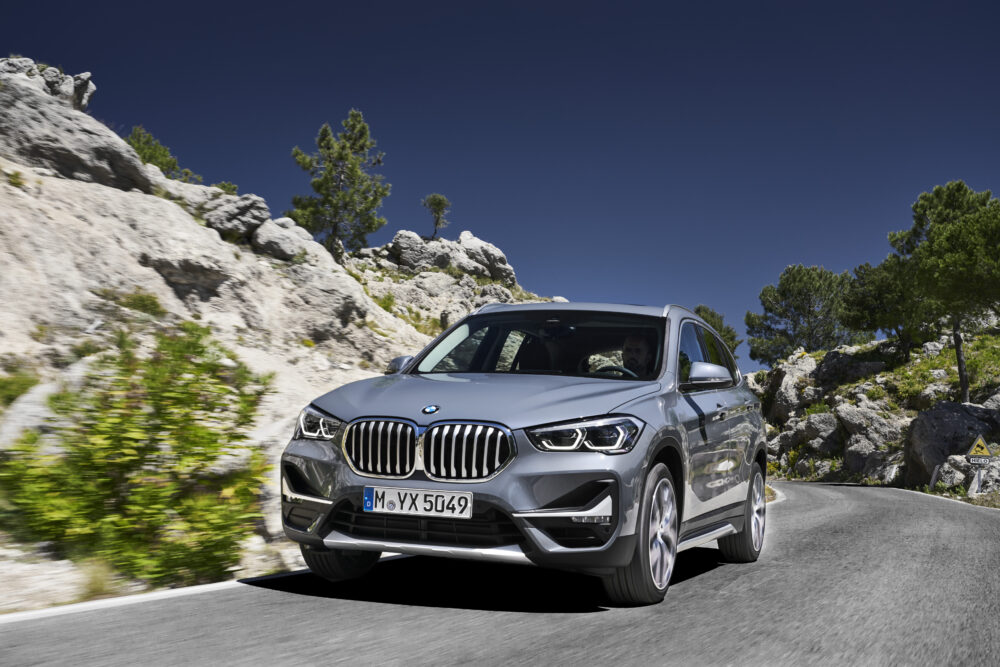 BMW X1 現行モデル
フロント