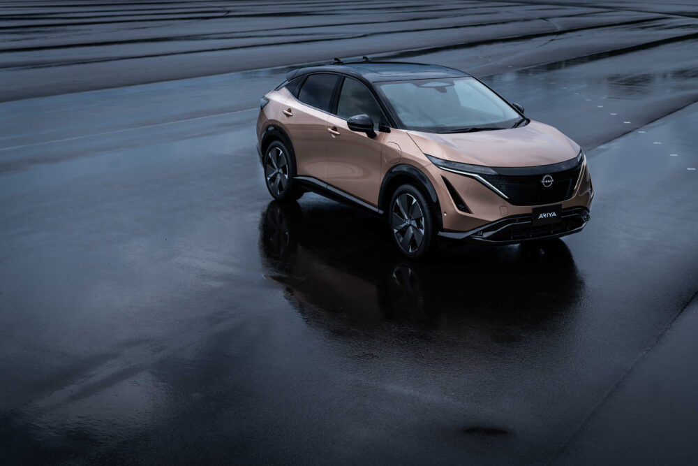 日産 アリア エクステリア