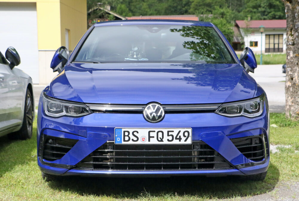 次期新型フォルクスワーゲン ゴルフR プロトタイプ スパイショット
フロントマスク