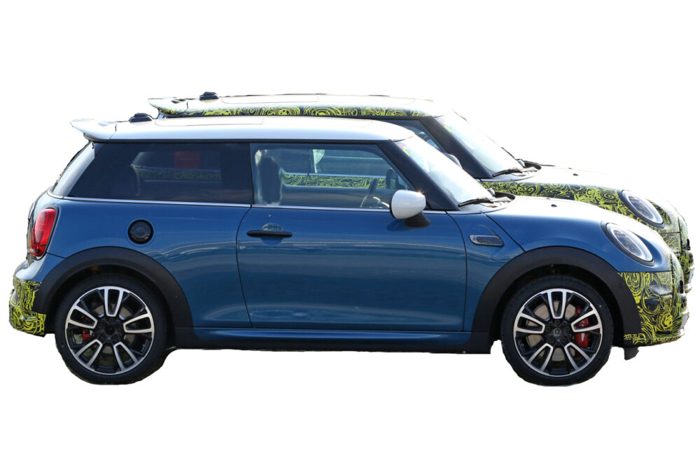 改良新型MINI クーパーS プロトタイプ スパイショット
ボディサイド