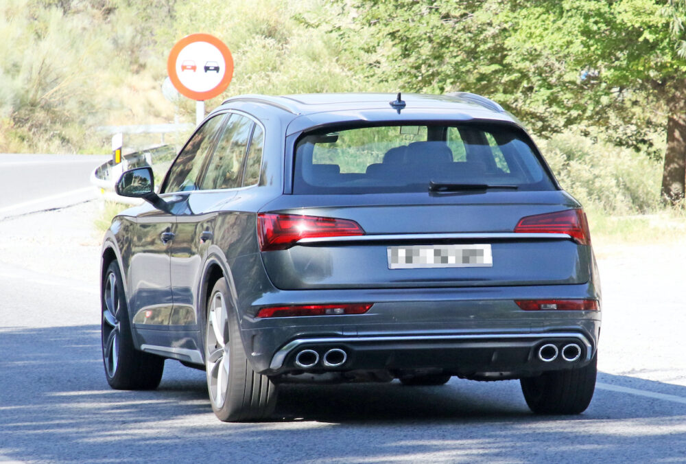 改良新型アウディ SQ5 プロトタイプ スパイショット
リア
