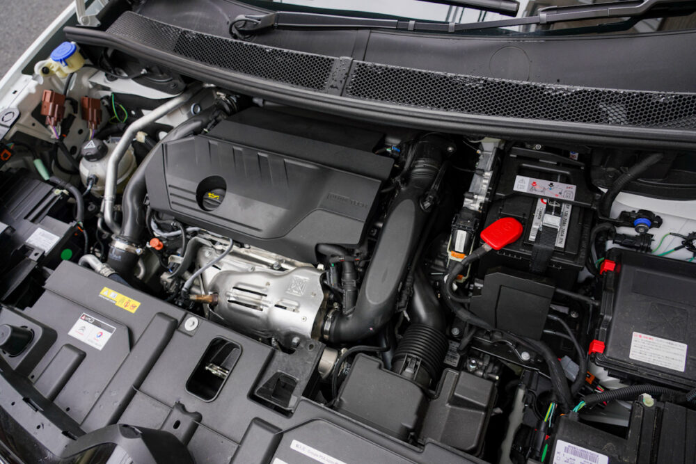 シトロエン C5エアクロスSUV
エンジンルーム