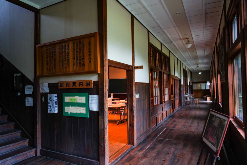 信州木曽ふるさと体験館
屋内教室