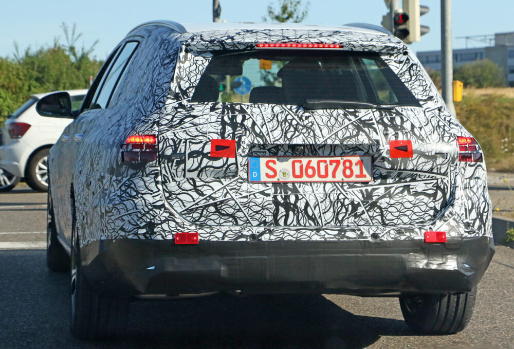 次期新型メルセデス・ベンツ Cクラス ステーションワゴン プロトタイプ スパイショット
リア