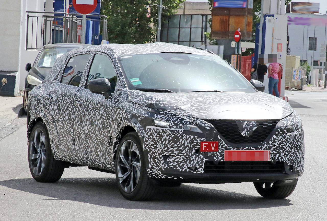 次期新型日産キャシュカイはエクストレイルと共有のフロントに プロトタイプをスクープ Moby モビー