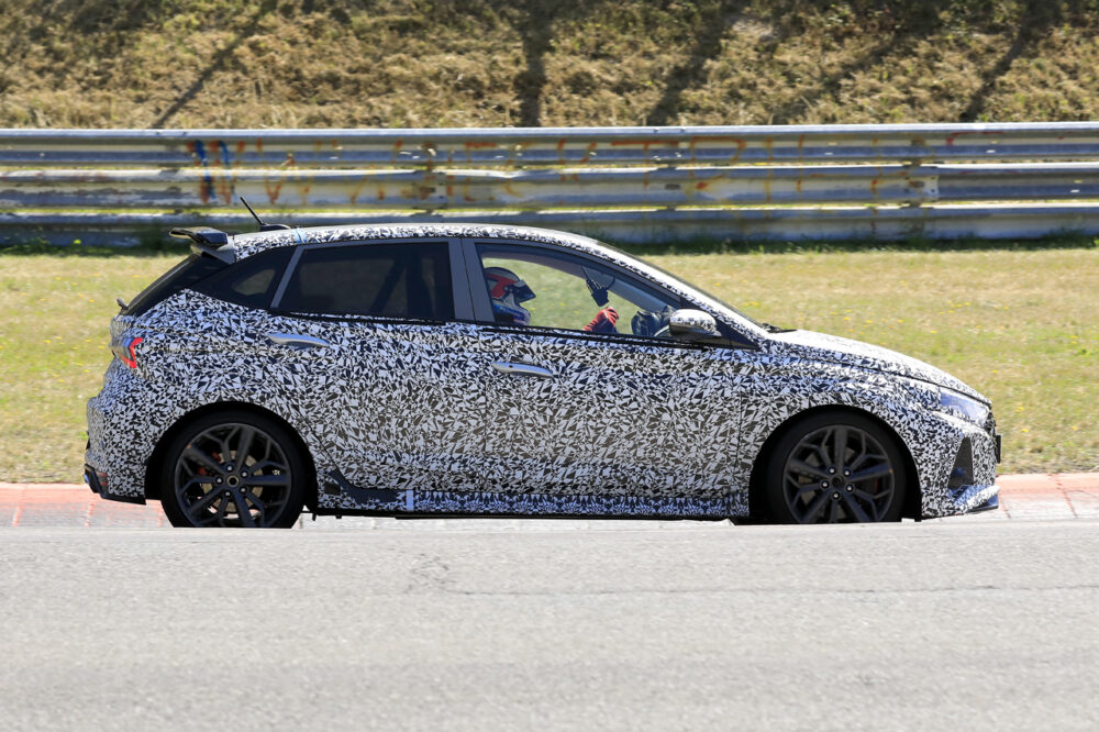 新型 ヒュンダイ i20n プロトタイプ スパイショット
ボディサイド