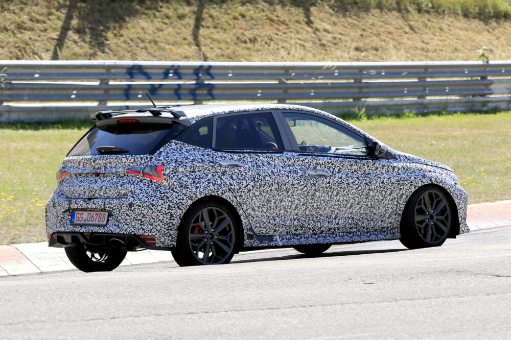 新型 ヒュンダイ i20n プロトタイプ スパイショット
リアサイド