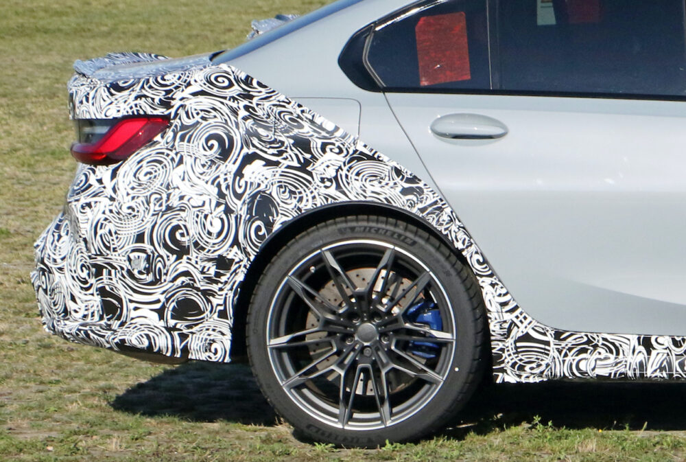 次期新型 BMW M3 プロトタイプ
リアサイド