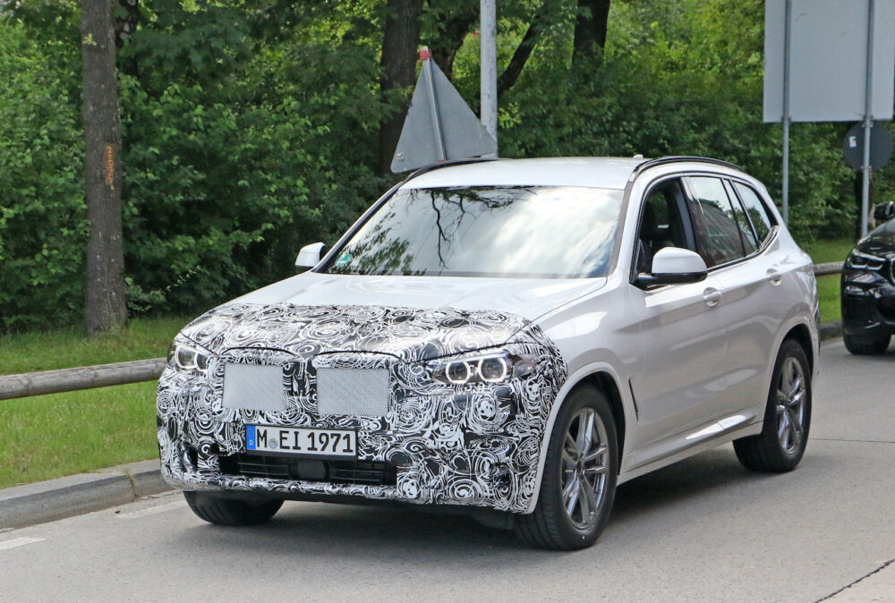 改良新型 BMW X3 プロトタイプ スパイショット
フロント