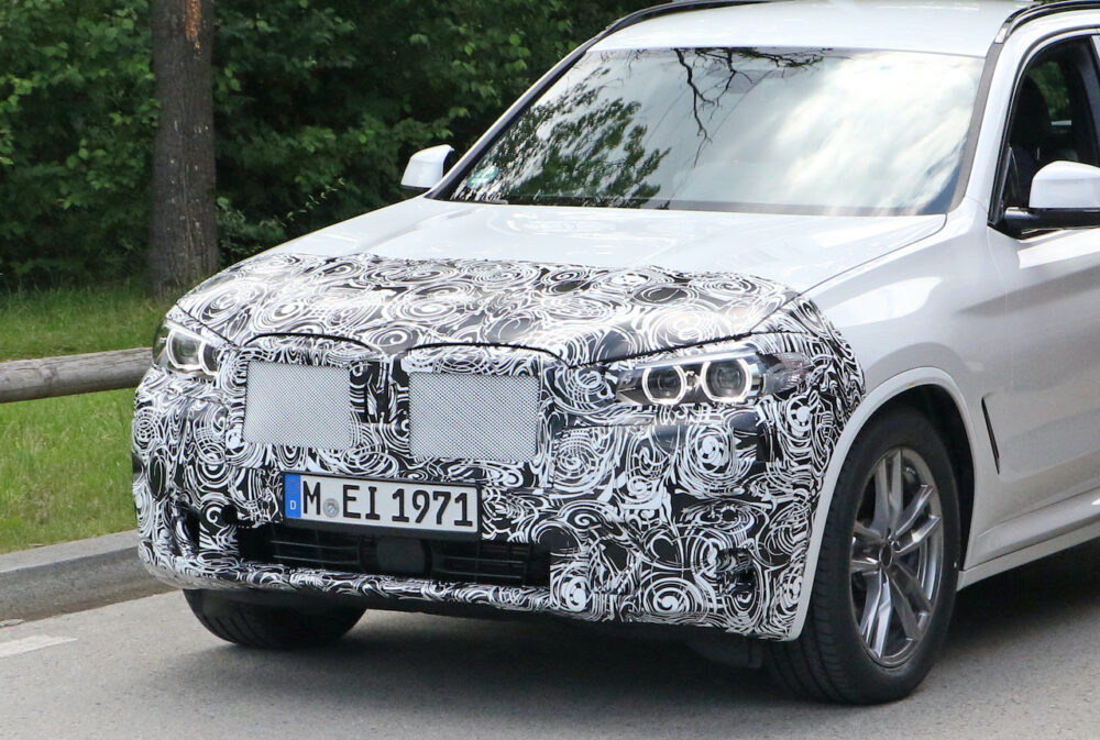 改良新型 BMW X3 プロトタイプ スパイショット
フロント