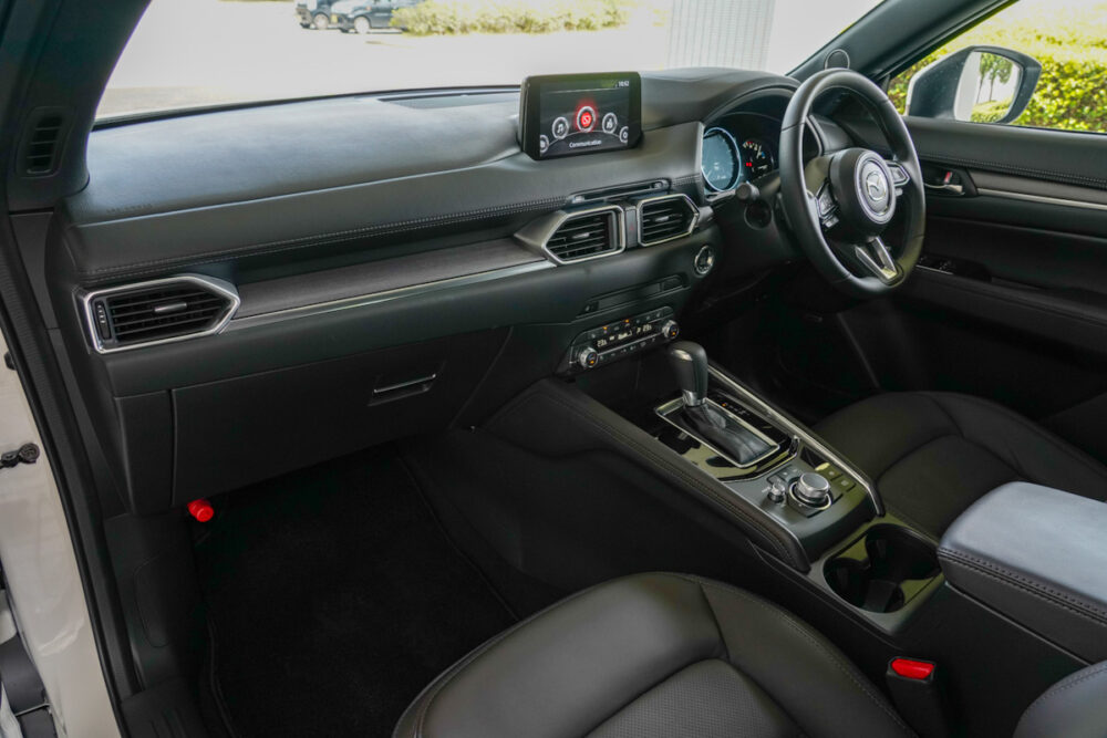 マツダ CX-5
フロントインパネ