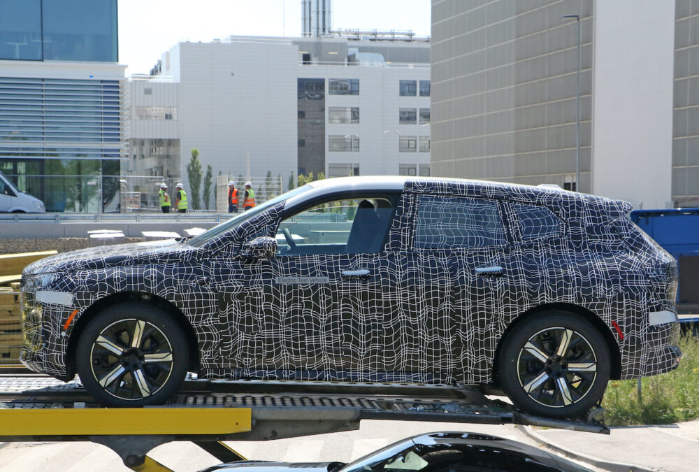 次期新型 BMW iX5
プロトタイプ スパイショット
ボディサイド