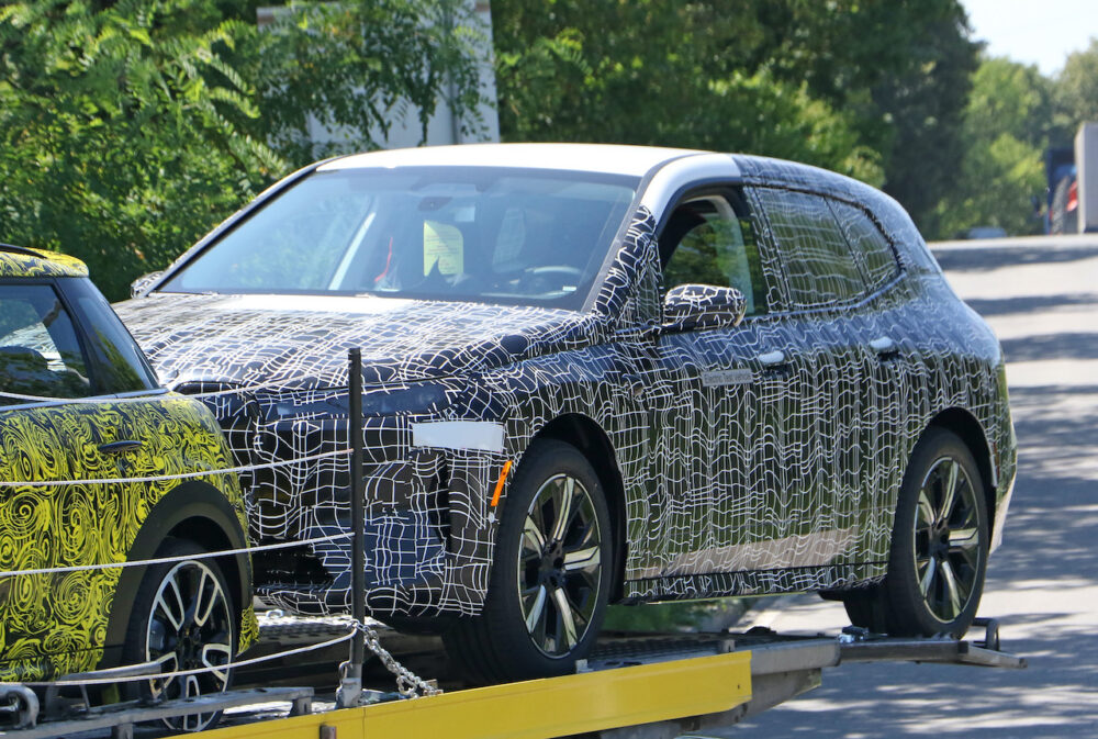 次期新型 BMW iX5
プロトタイプ スパイショット
フロントサイド