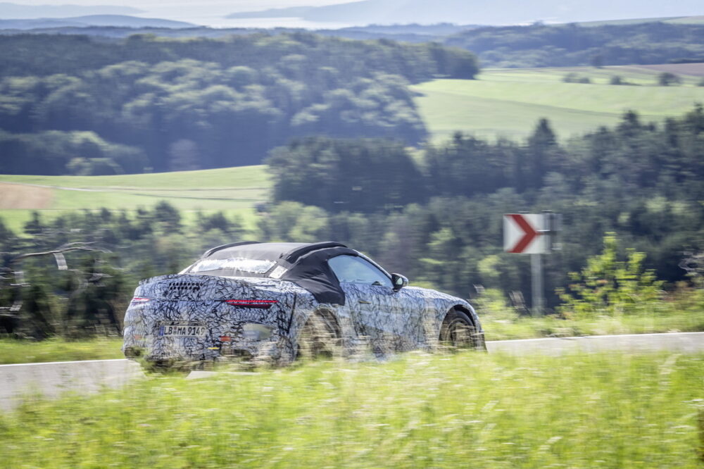 次期新型メルセデス・ベンツ SL プロトタイプ スパイショット
リア