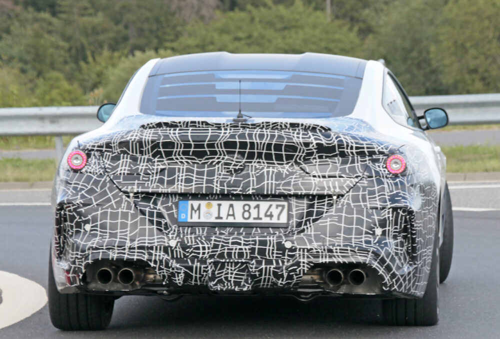 新型BMW 8シリーズベーススーパーカーテスト車両
リア