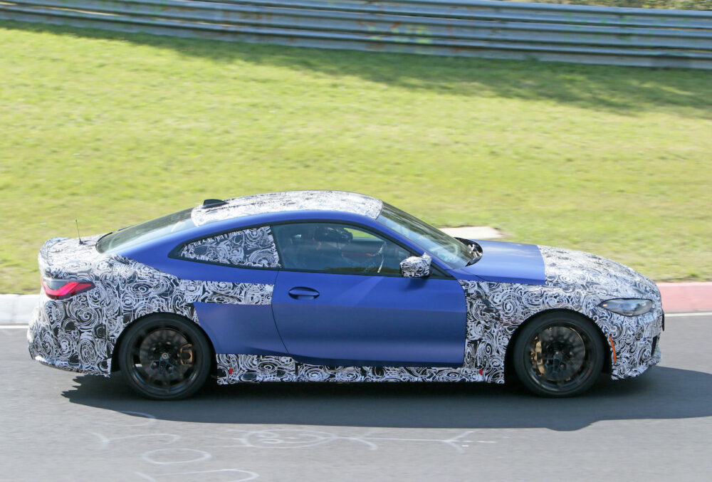 次期新型BMW M4クーペ プロトタイプ スパイショット
ボディサイド