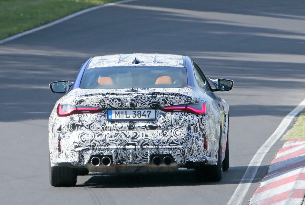 次期新型BMW M4クーペ プロトタイプ スパイショット
リア