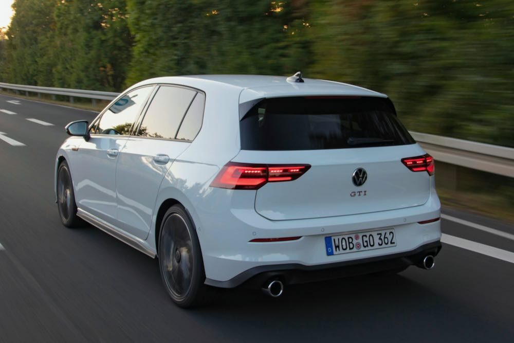 新型ゴルフ GTI リア