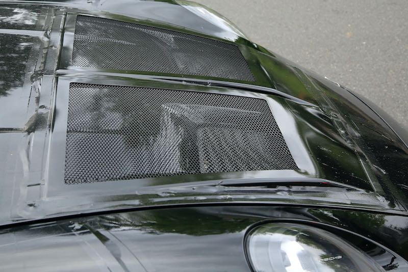 次期新型ポルシェ 911 GT3 RS プロトタイプ スパイショット
ボンネット