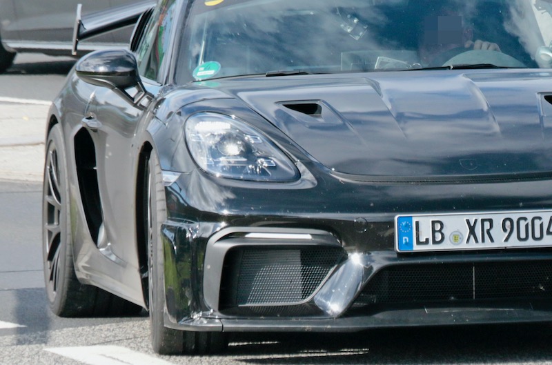 新型ポルシェ ケイマン GT4 RS プロトタイプ
フロント拡大