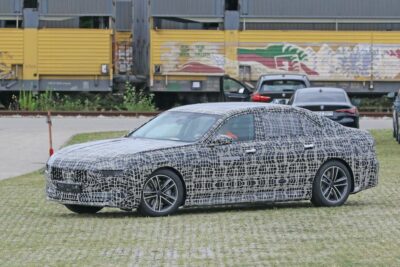 新型BMW i7は「E38」のシャークノーズが復刻か!【最新スクープ】
