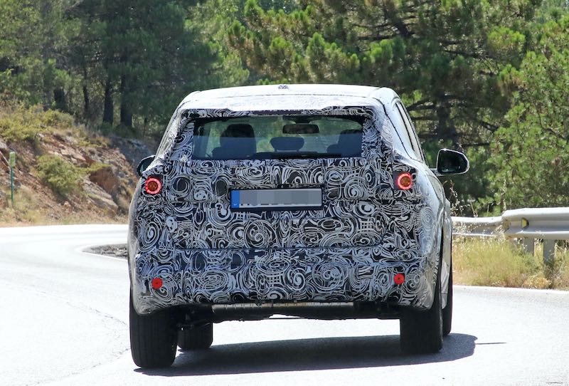 次期新型BMW X1 プロトタイプ スパイショット リア