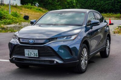 トヨタ ハリアーのスタッドレスタイヤ メーカー別おすすめ10選!価格や口コミ・評価からホイールセットまで