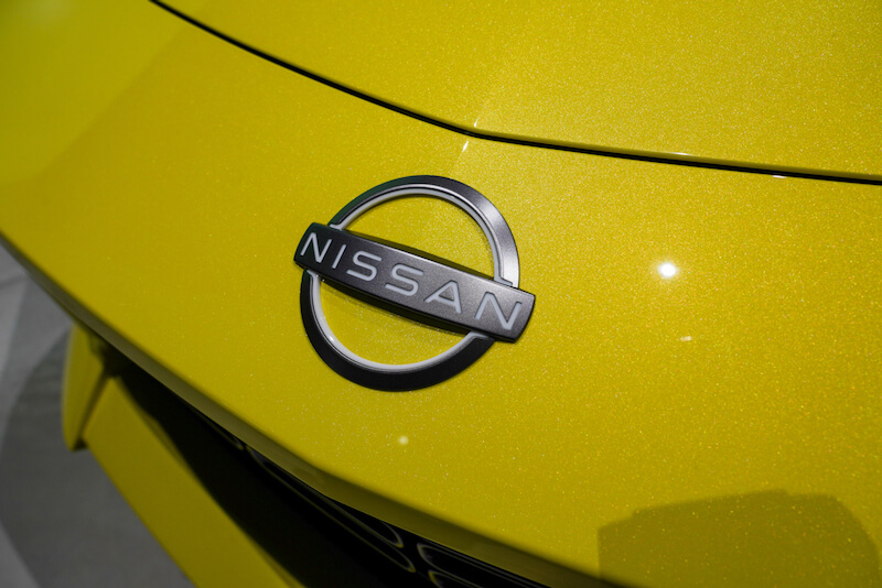 次期新型 日産フェアレディZ プロトタイプ 日産エンブレム