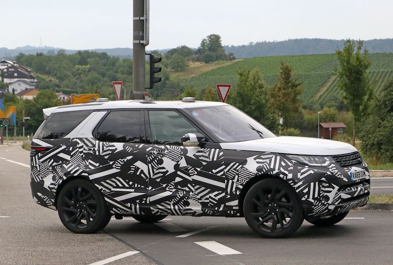 改良新型ランドローバー ディスカバリー プロトタイプ スパイショット ボディサイド