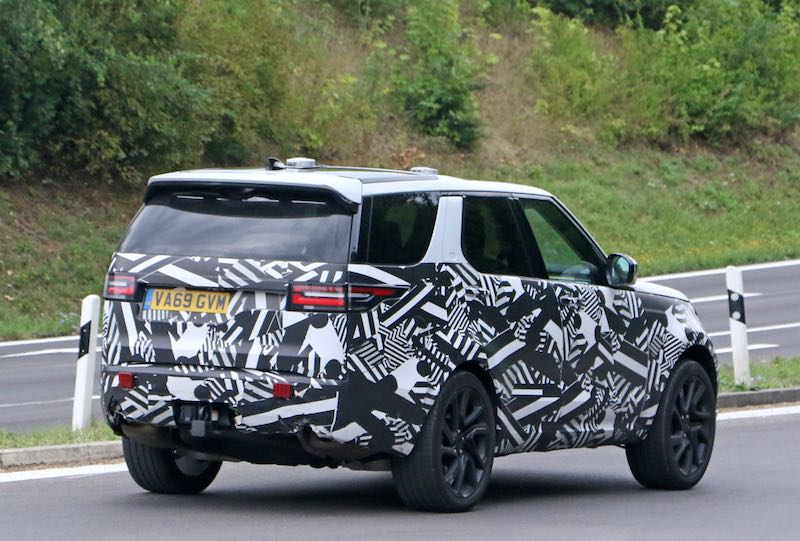 改良新型ランドローバー ディスカバリー プロトタイプ スパイショット リアサイド