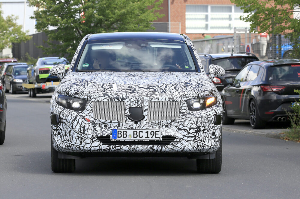 次期新型メルセデス・ベンツ GLC プロトタイプ スパイショット
フロント