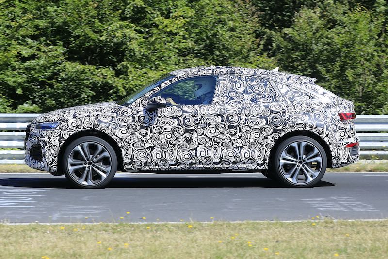 新型アウディ Q5 スポーツバック プロトタイプ スパイショット ボディサイド