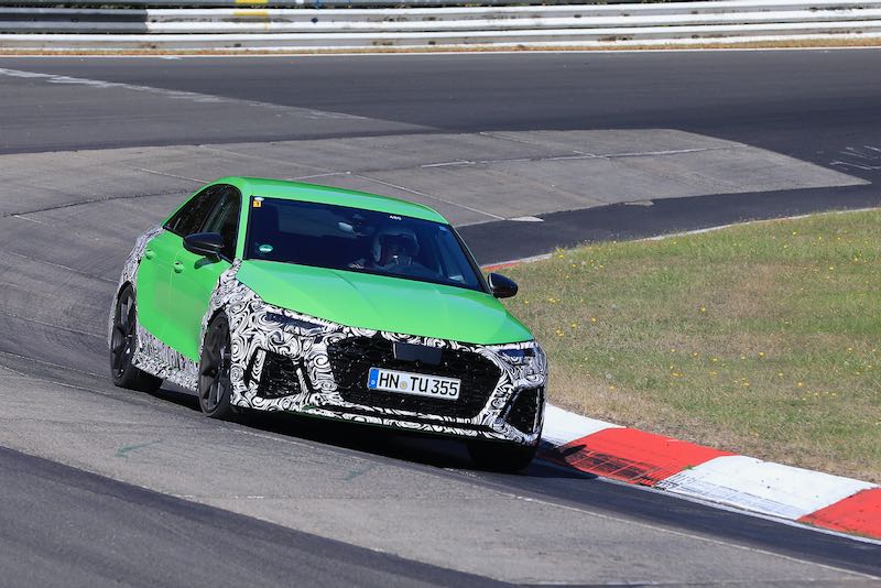 次期新型 アウディ RS3 セダン プロトタイプ スパイショット フロント
