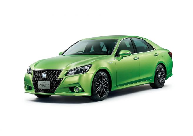 トヨタ クラウン 60周年限定モデル 若草色