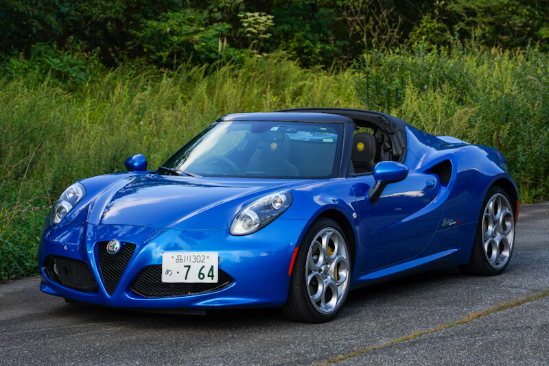 アルファロメオ 4C スパイダー イタリア フロントサイド