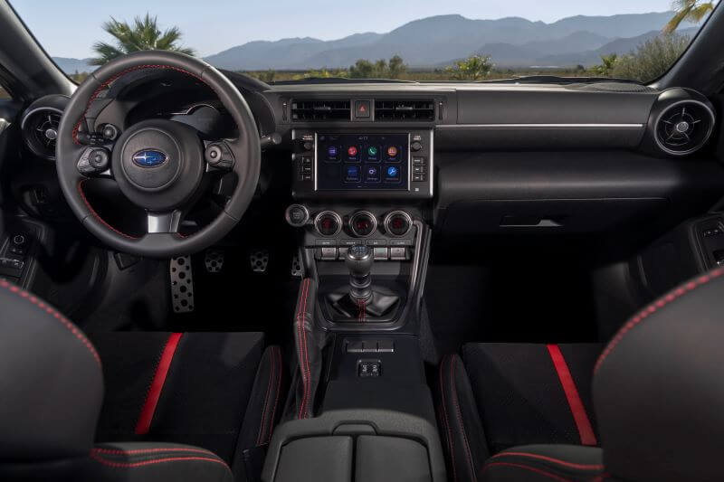 新型 スバル BRZ 北米仕様 インテリア