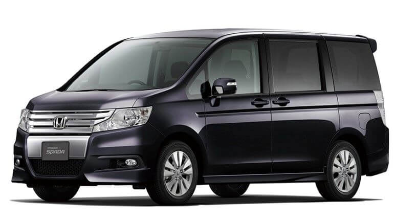 4代目 ホンダ ステップワゴン スパーダ(スパーダとしては3代目)前期型
