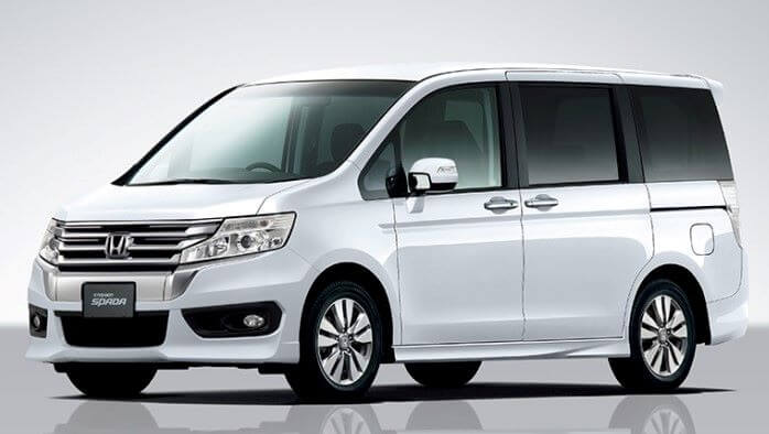 4代目 ホンダ ステップワゴン スパーダ(スパーダとしては3代目)前期型後期型 フロント