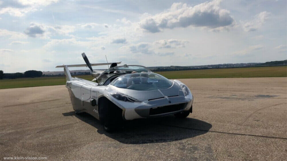 リアルトランスフォーマー 3分で飛行機に変形する車 Aircar Moby モビー