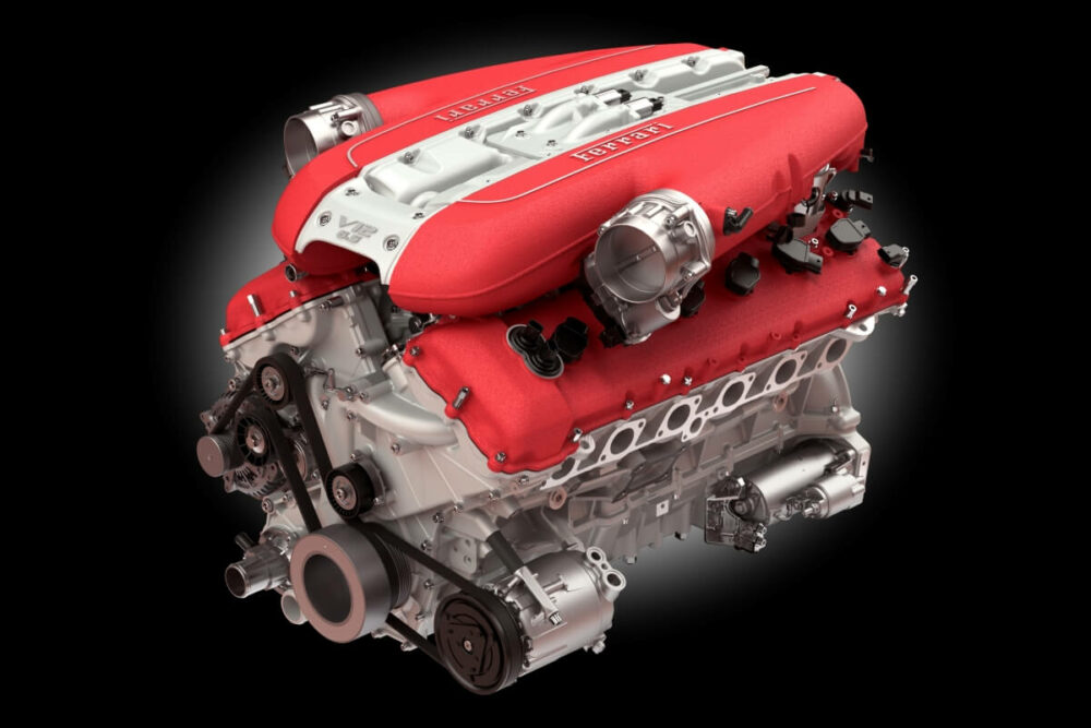 フェラーリ 812スーパーファストのV12エンジン