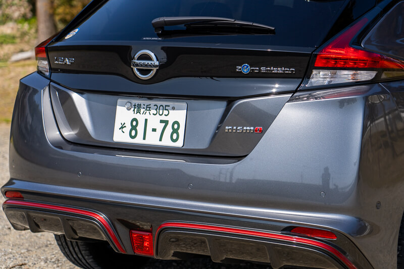 日産リーフ NISMO リア