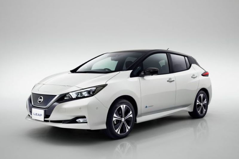 日産 リーフ