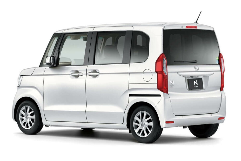 ホンダ 2代目N-BOX リア
