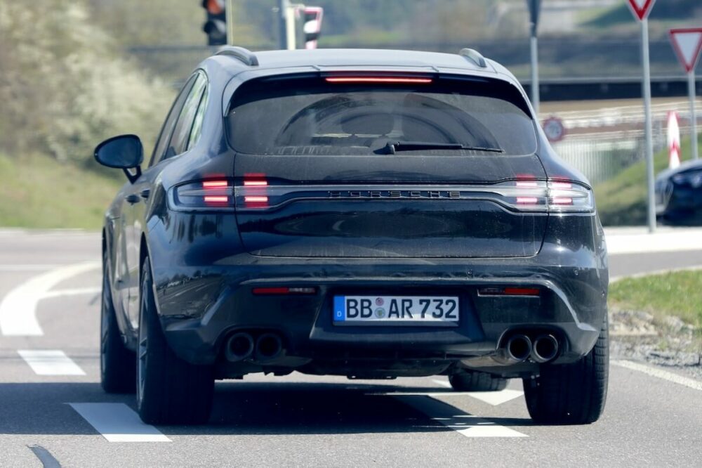新型マカンのテスト車両