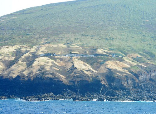 鳥島気象観測所跡地