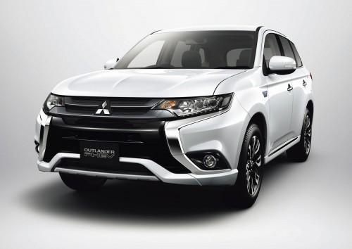 三菱 アウトランダーPHEV 2015年型