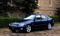 トヨタ アルテッツァの歴史と現在の中古車価格は?【日本の名車】