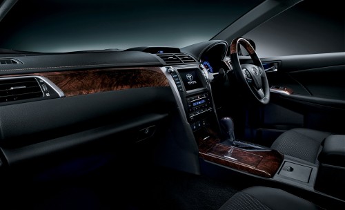 トヨタ カムリ 特別仕様車 ハイブリッド Gパッケージ PREMIUM BLACK 2015年 内装