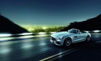 新型メルセデスAMG GTロードスター> Cロードスターが発売!性能や価格は?